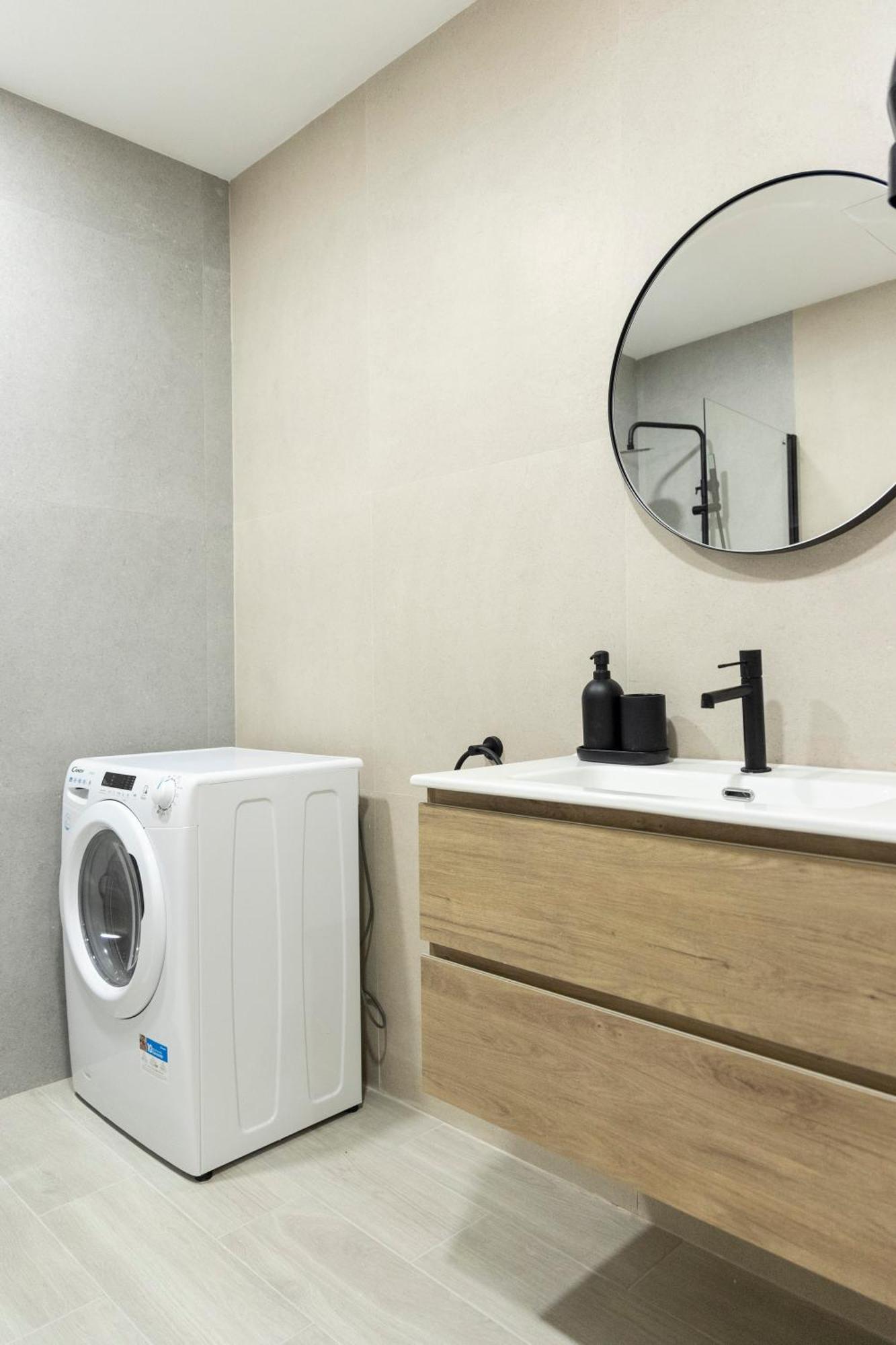 Favara Suites A By Concept Flats บาเลนเซีย ภายนอก รูปภาพ